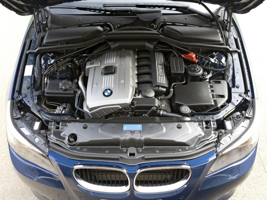  BMW 530i Touring M Sport Package 2005 года  (AU) (фото 3 из 14)